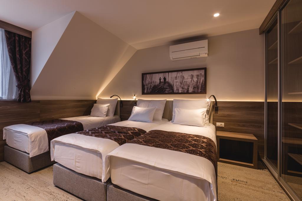 Guesthouse Grof Vransko Екстериор снимка