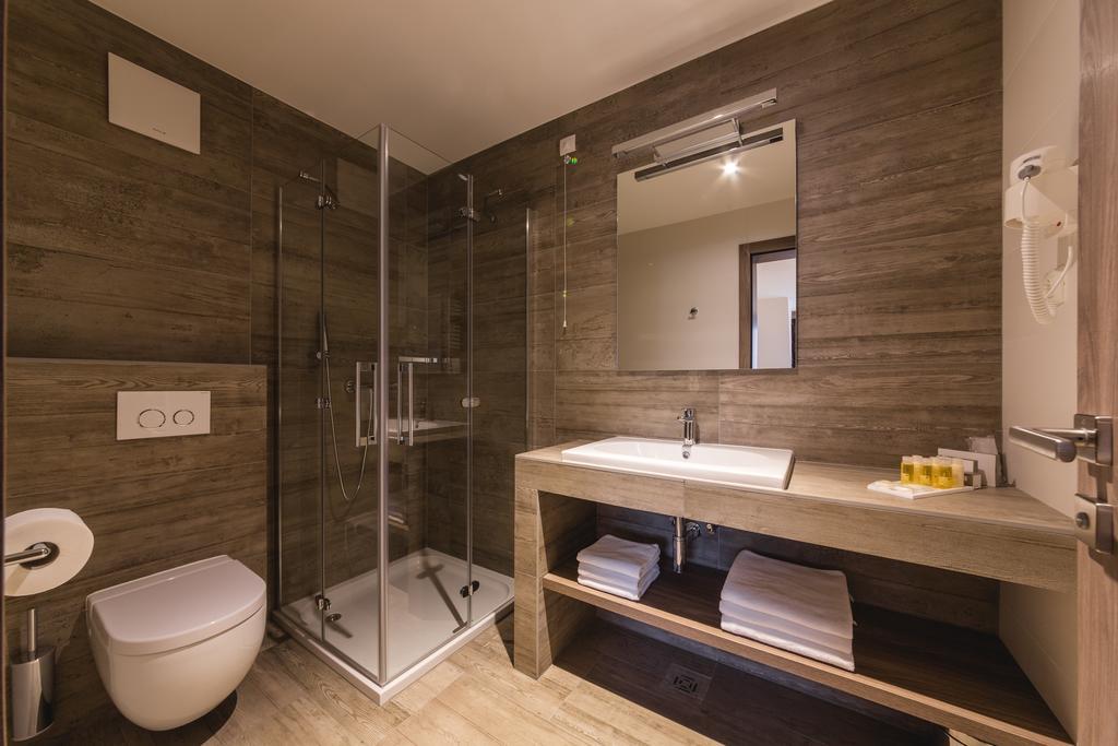 Guesthouse Grof Vransko Екстериор снимка