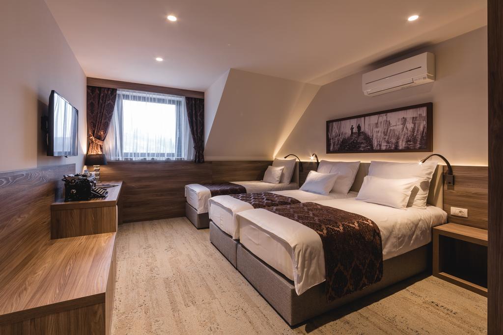 Guesthouse Grof Vransko Екстериор снимка