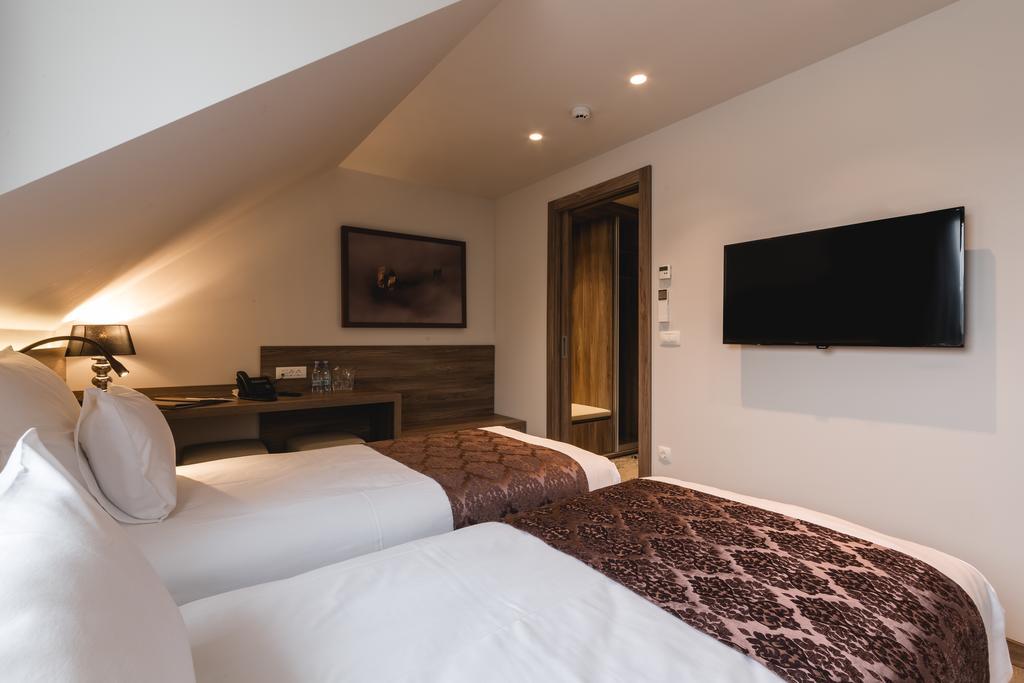Guesthouse Grof Vransko Екстериор снимка
