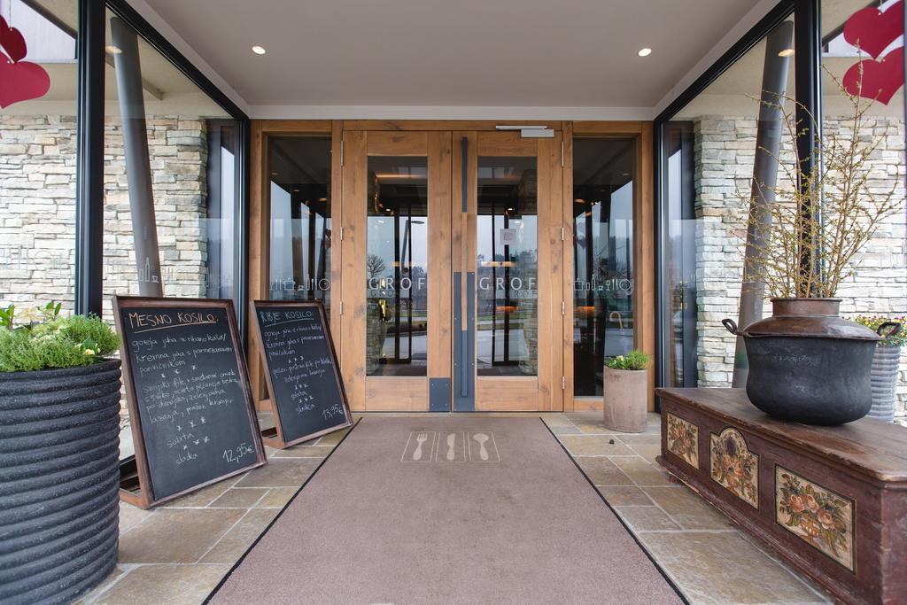 Guesthouse Grof Vransko Екстериор снимка